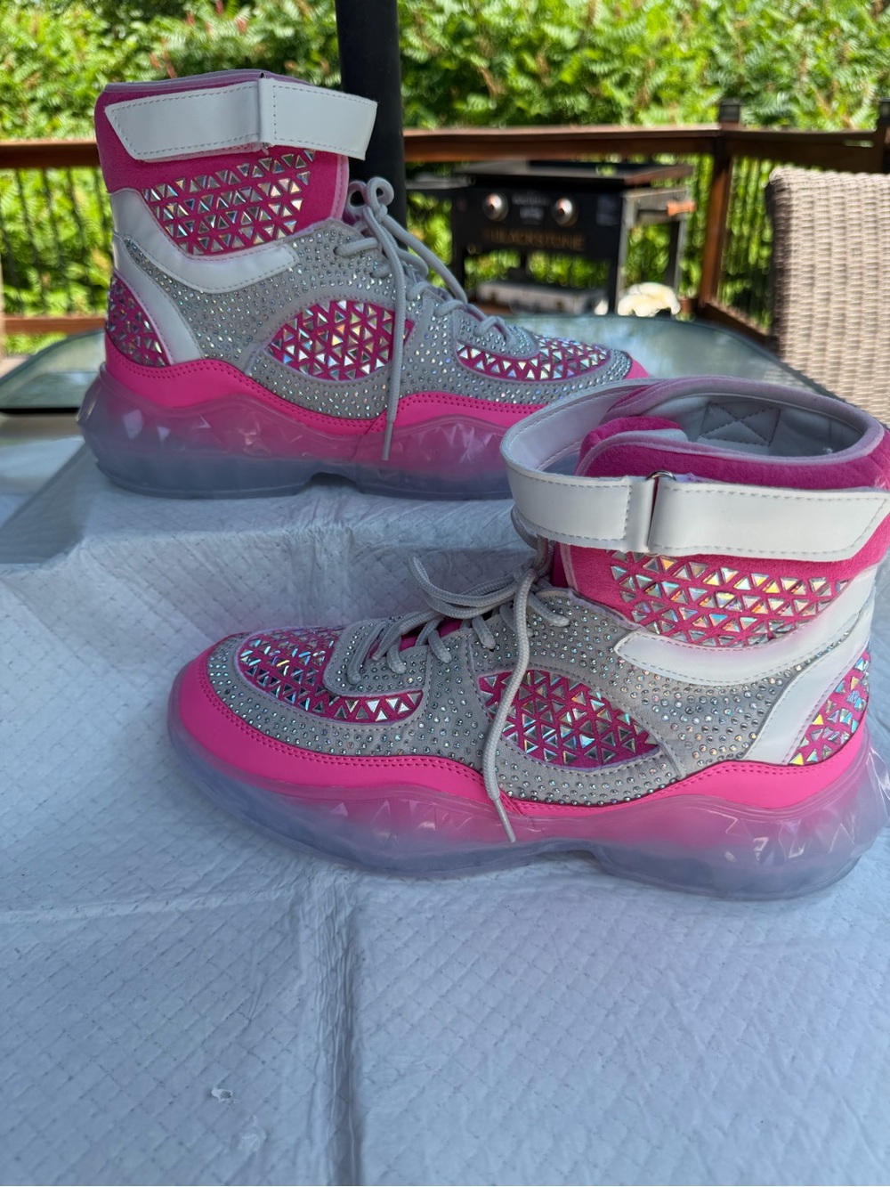 NWOT Cape Robbin Vada Pink Rhinestone Crystal High Top Sneaker Women Size 10W